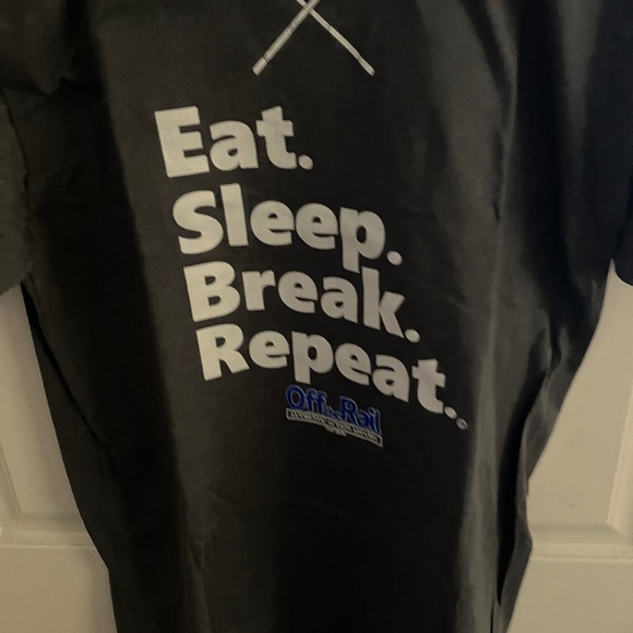 Off the rail tee shirts - Picture 1 of 5